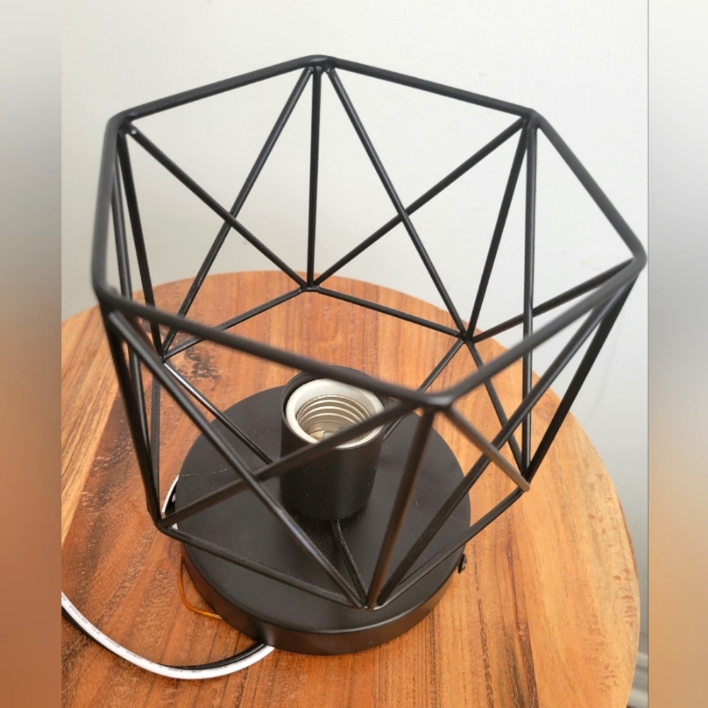 Flushmount light